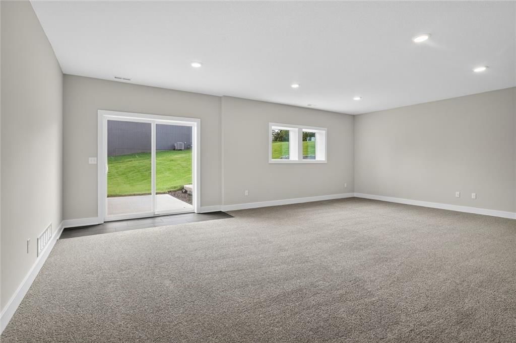 12425 Empress Street — photo 17