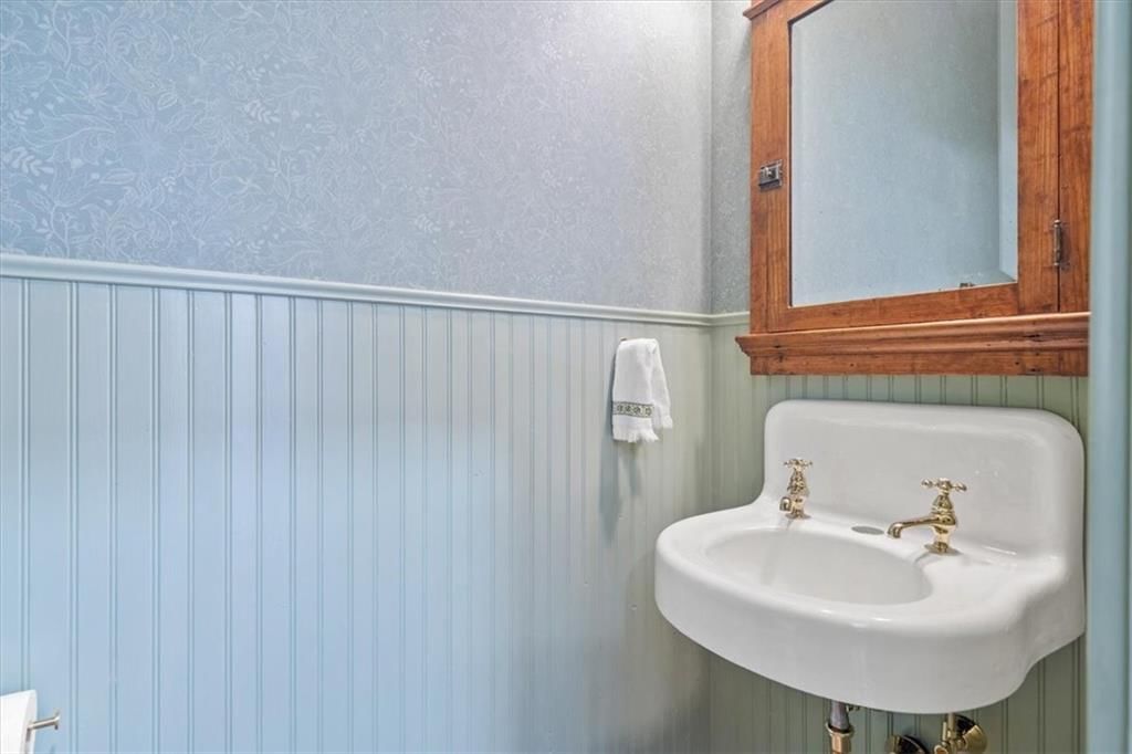 3630 Charlotte Street — photo 26