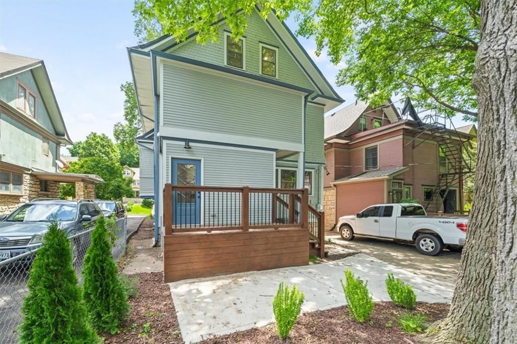 3630 Charlotte Street — photo 53