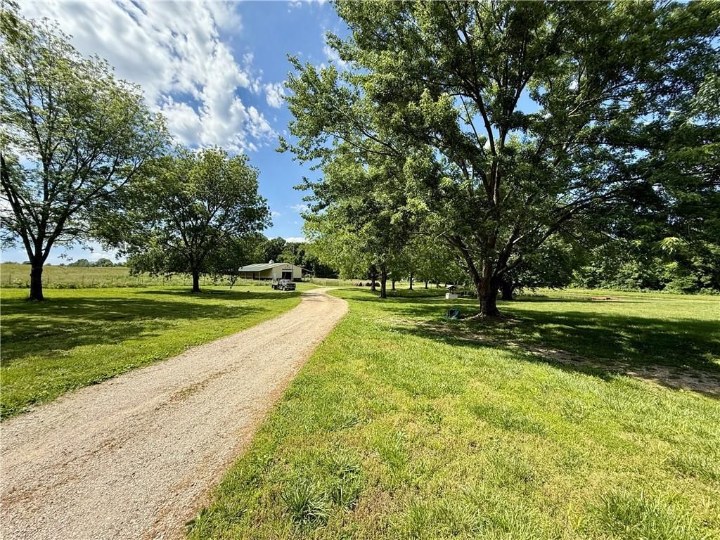 450 SW 725th Road — photo 14