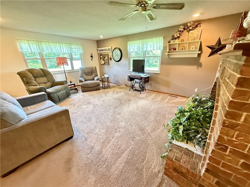 450 SW 725th Road — photo 24