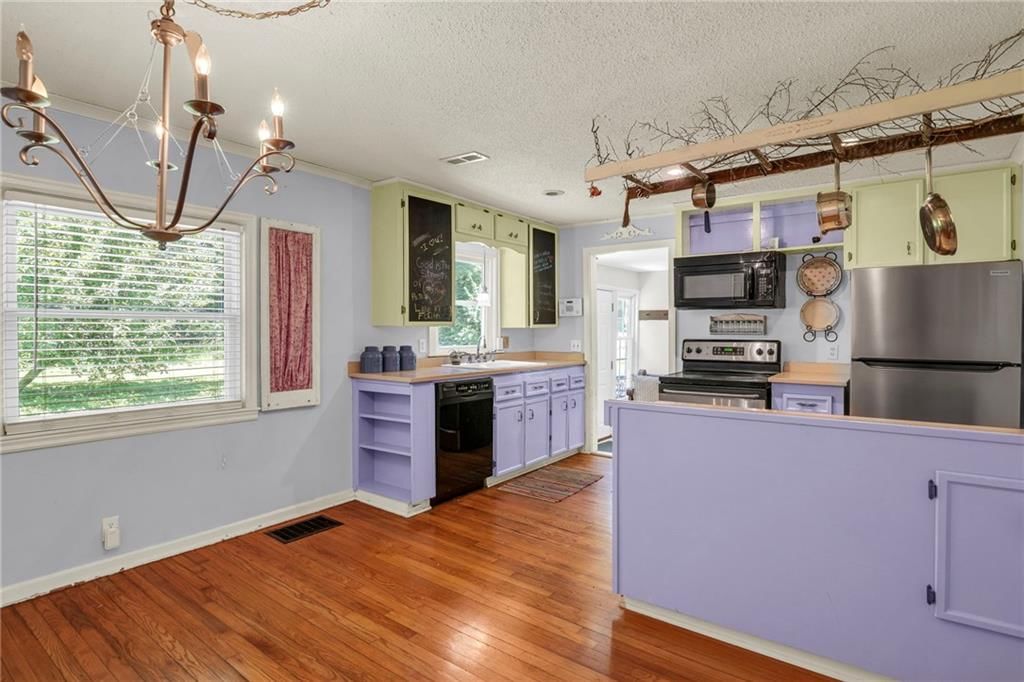 10916 Grandview Road — photo 9