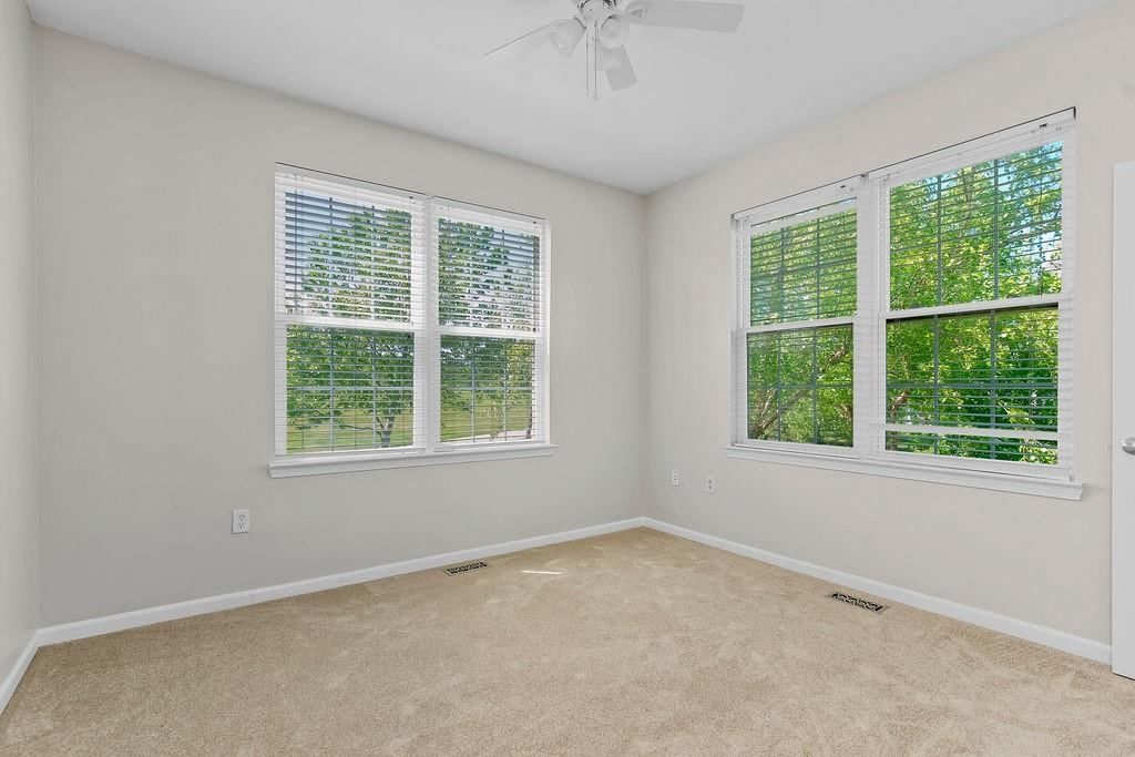 15820 Robinson Street — photo 12