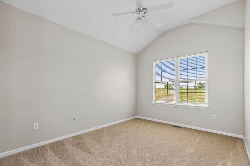 15820 Robinson Street — photo 16