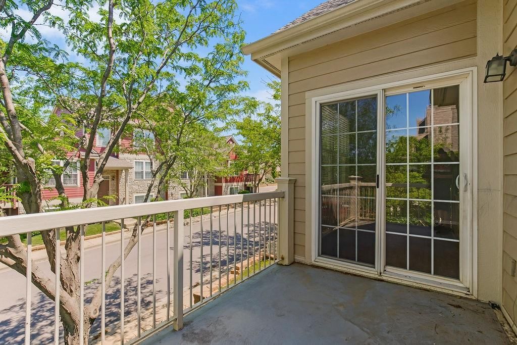 15820 Robinson Street — photo 21