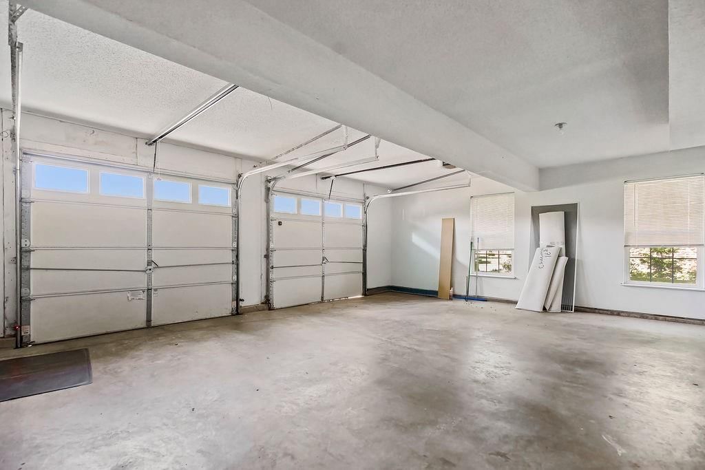 15820 Robinson Street — photo 22