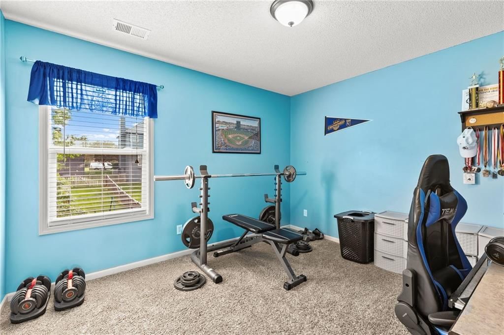 9820 N Donnelly Avenue — photo 29