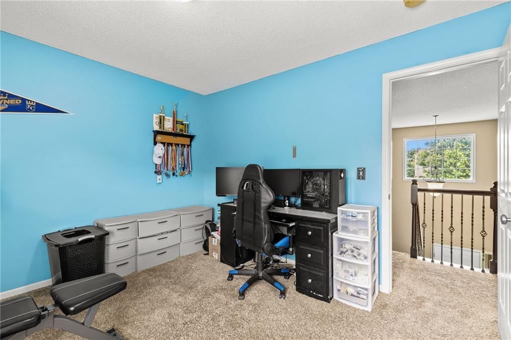 9820 N Donnelly Avenue — photo 30
