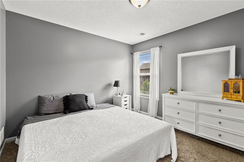 9820 N Donnelly Avenue — photo 31
