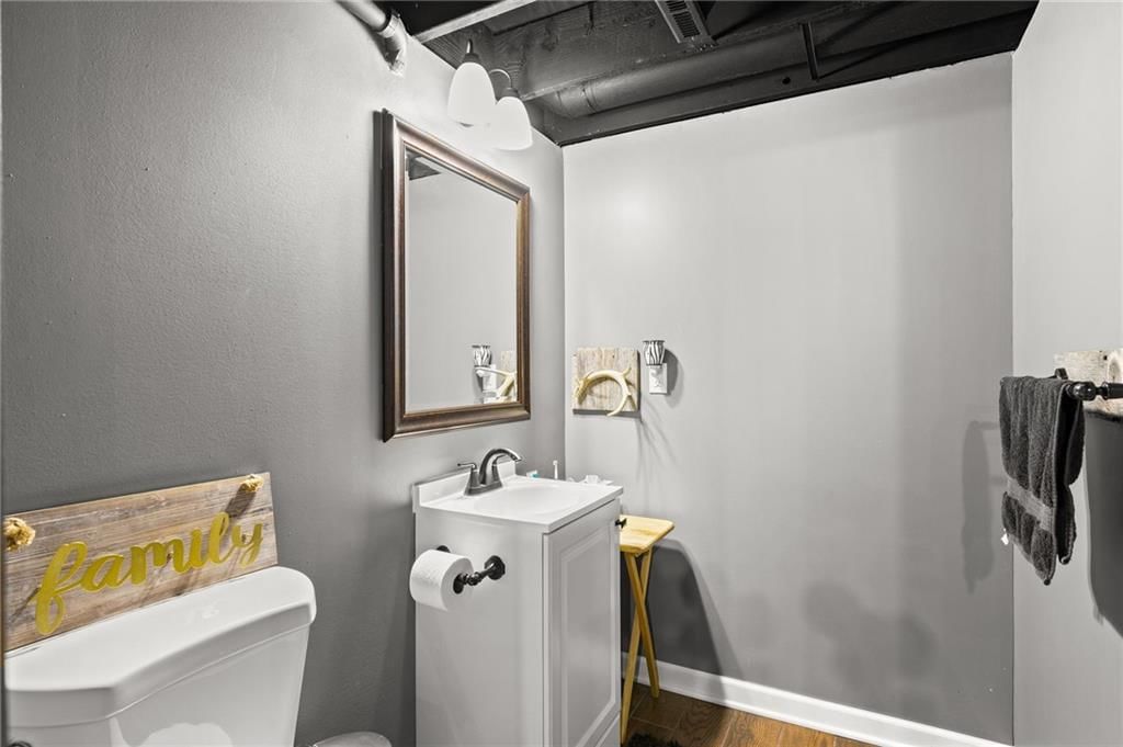 9820 N Donnelly Avenue — photo 42