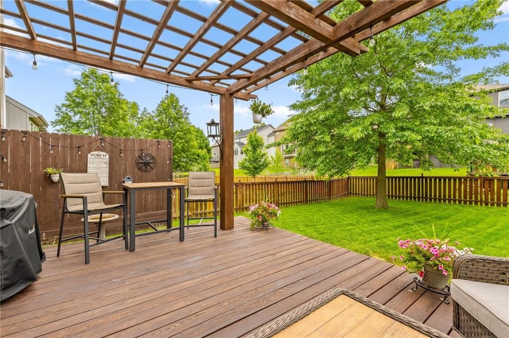 9820 N Donnelly Avenue — photo 46
