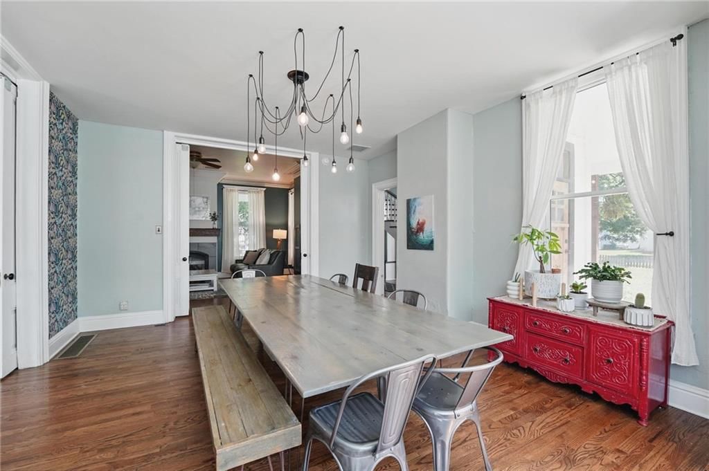Photo 15 of 71 - 906 E Piankishaw Street