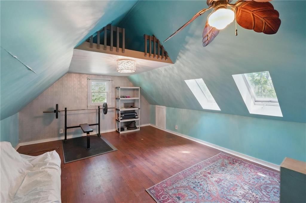 Photo 61 of 71 - 906 E Piankishaw Street