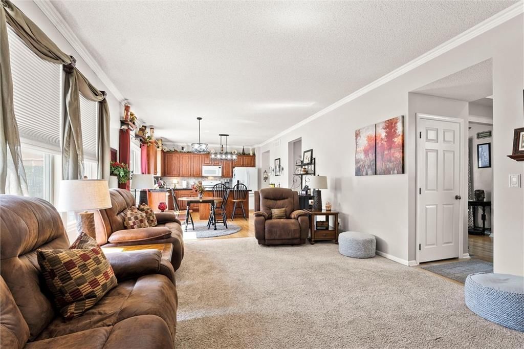 Photo 9 of 33 - 470 S Indian Wells Drive