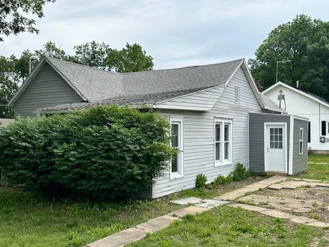 627 W Cherry Street — photo 4