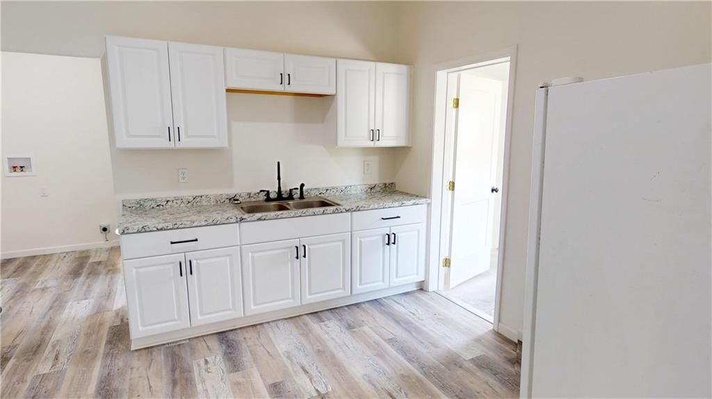 627 W Cherry Street — photo 9