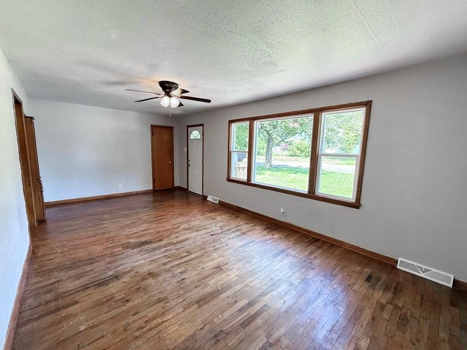 120 W Pine Street — photo 7