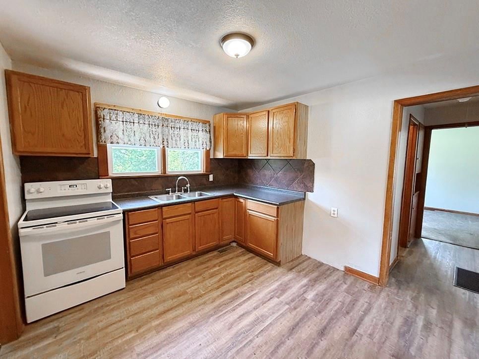 120 W Pine Street — photo 11