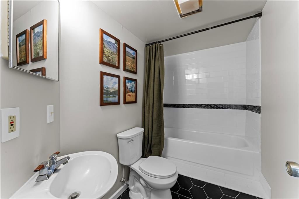 16350 W Briarwood Court — photo 43