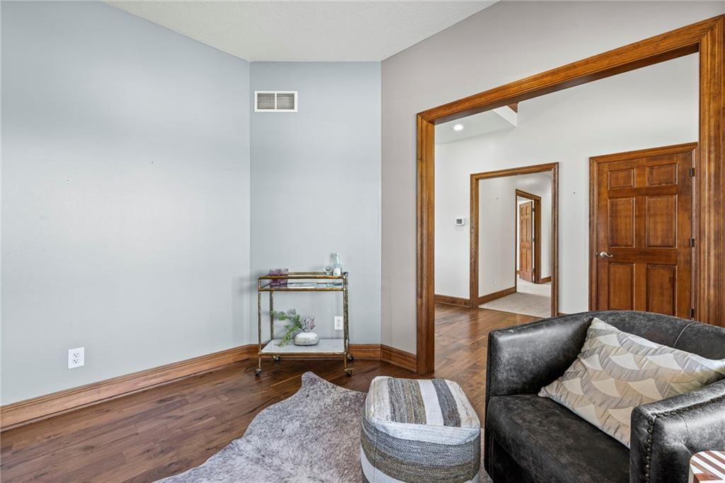 15405 161st Street — photo 38