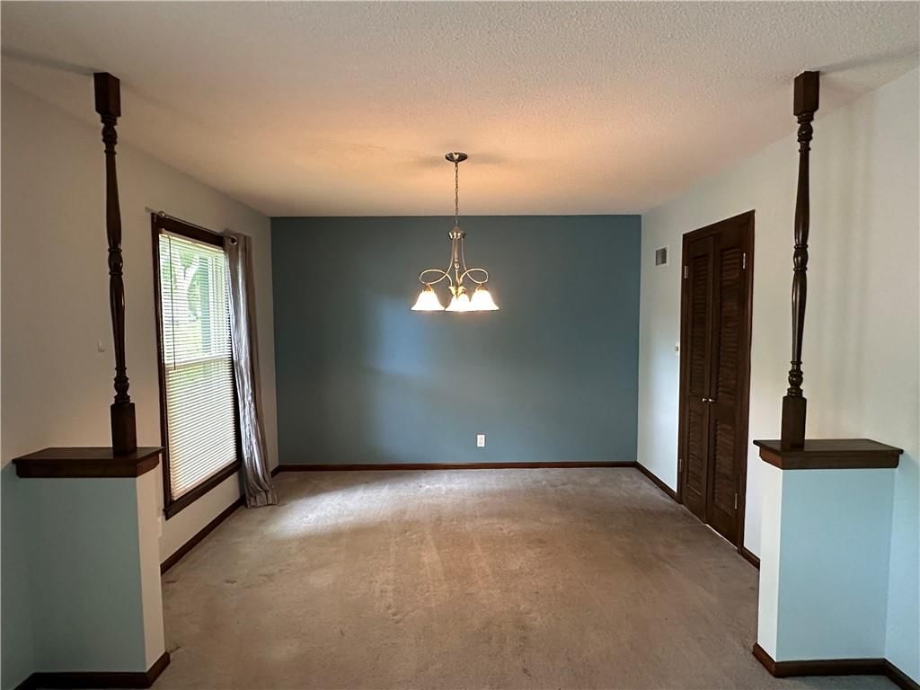 9820 Farley Lane — photo 8