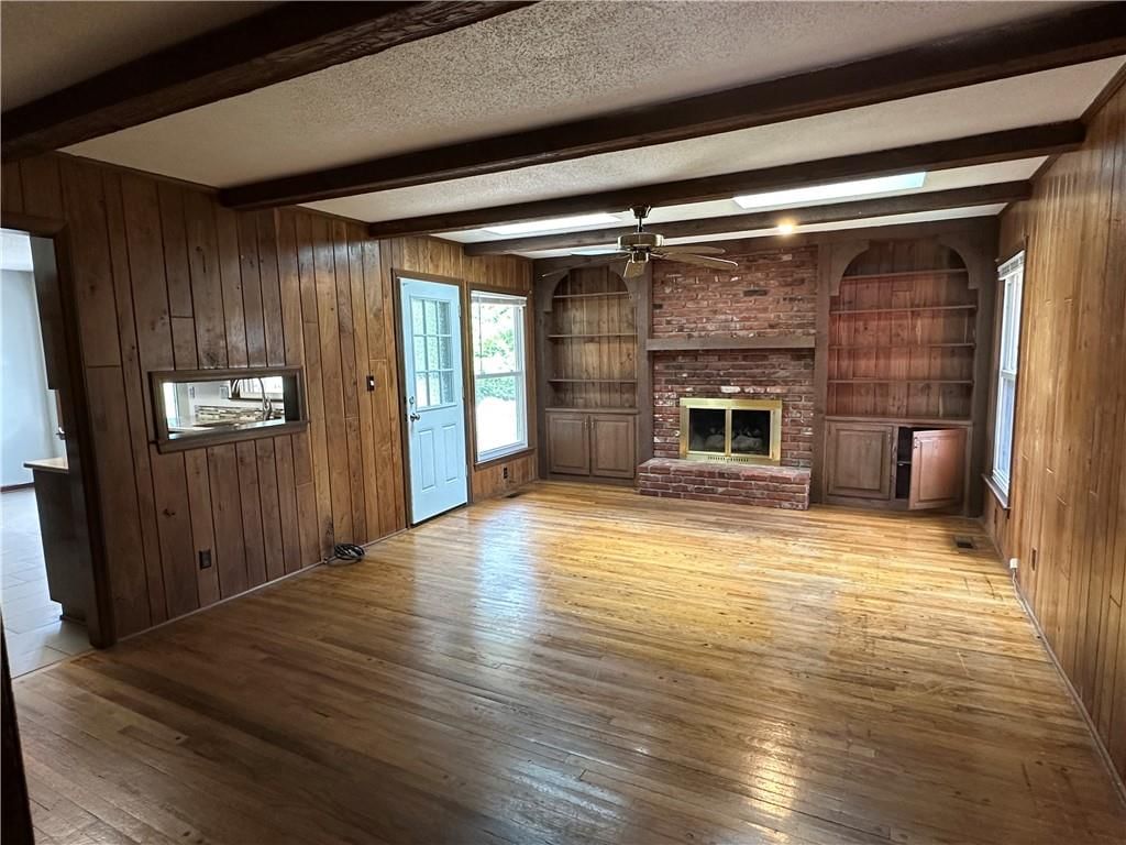 9820 Farley Lane — photo 15