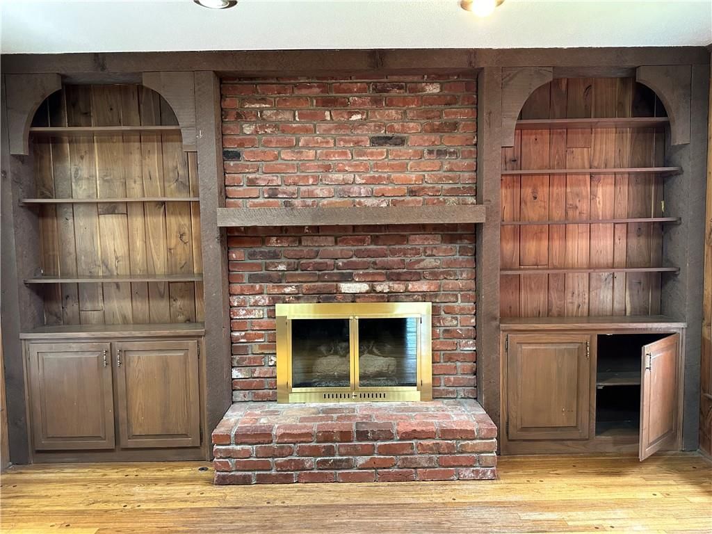 9820 Farley Lane — photo 17