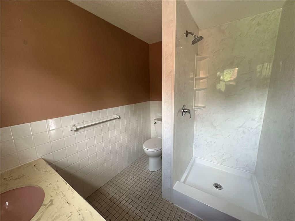 9820 Farley Lane — photo 21