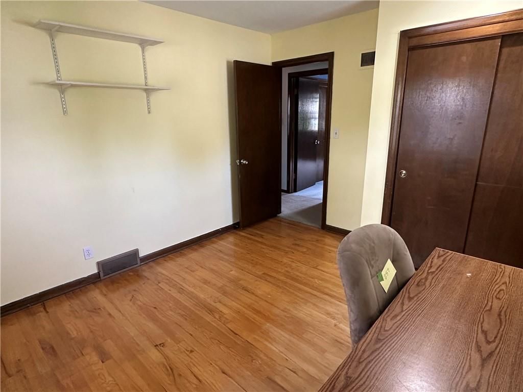 9820 Farley Lane — photo 29