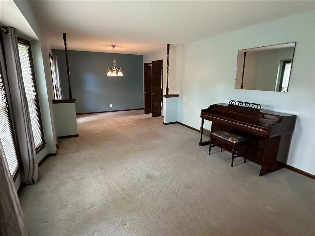 9820 Farley Lane — photo 35