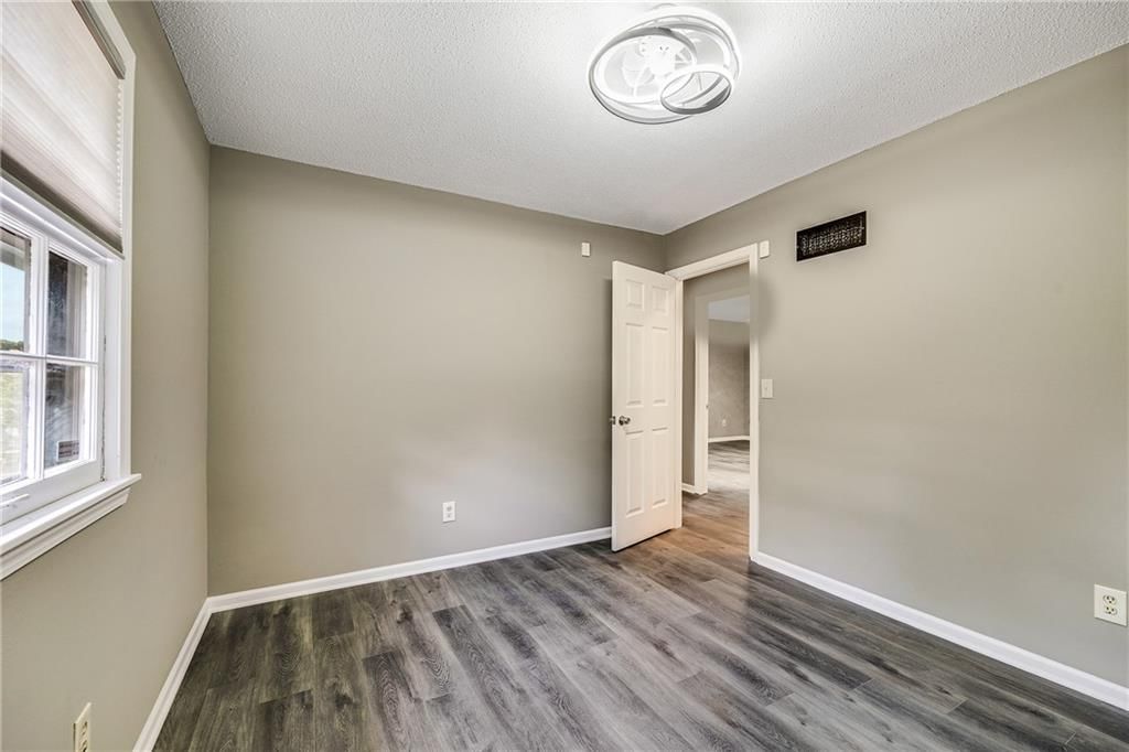 5912 E 98th Street — photo 11