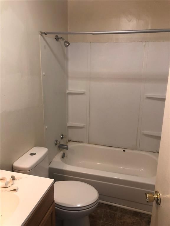 1313 S 45th Terrace — photo 8