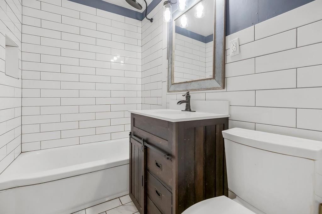 6504 N Harrison Street — photo 18