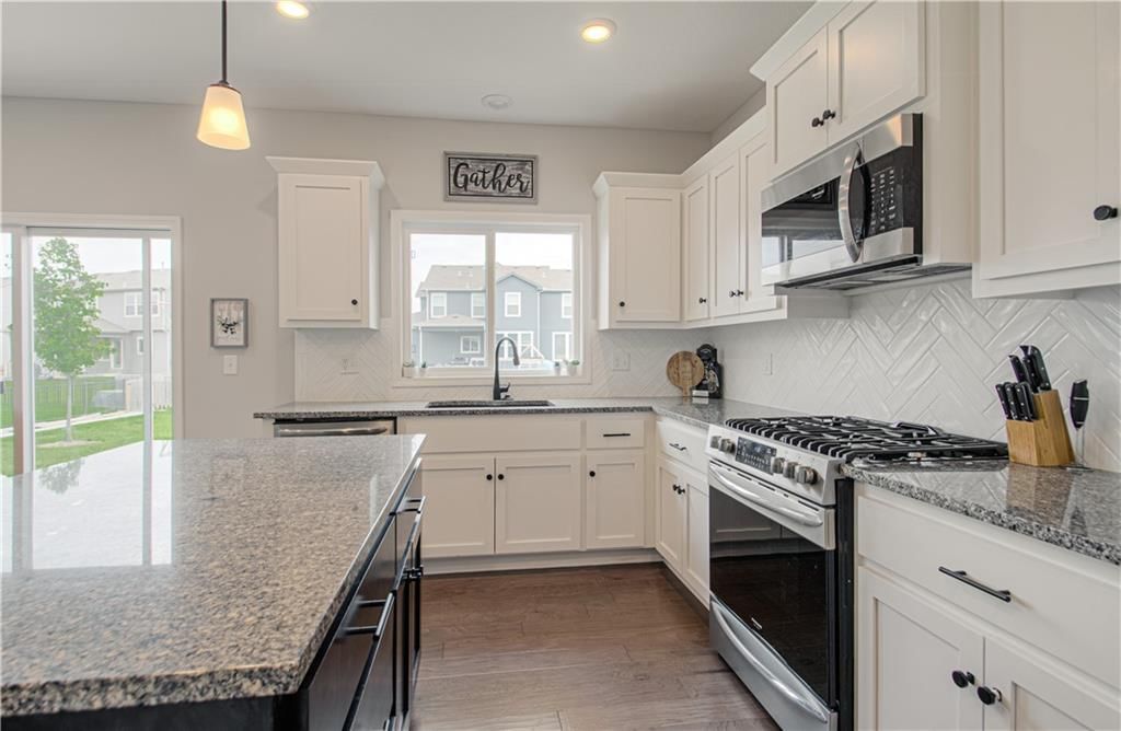 127 SE Briar Valley Lane — photo 10