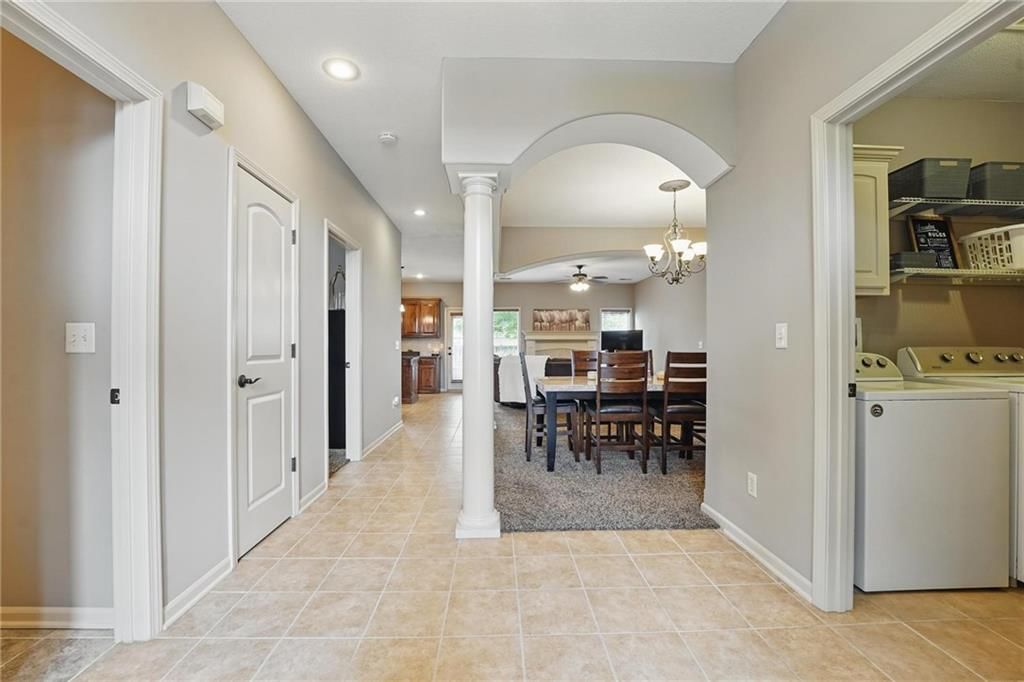 113 NW Michael Drive — photo 6