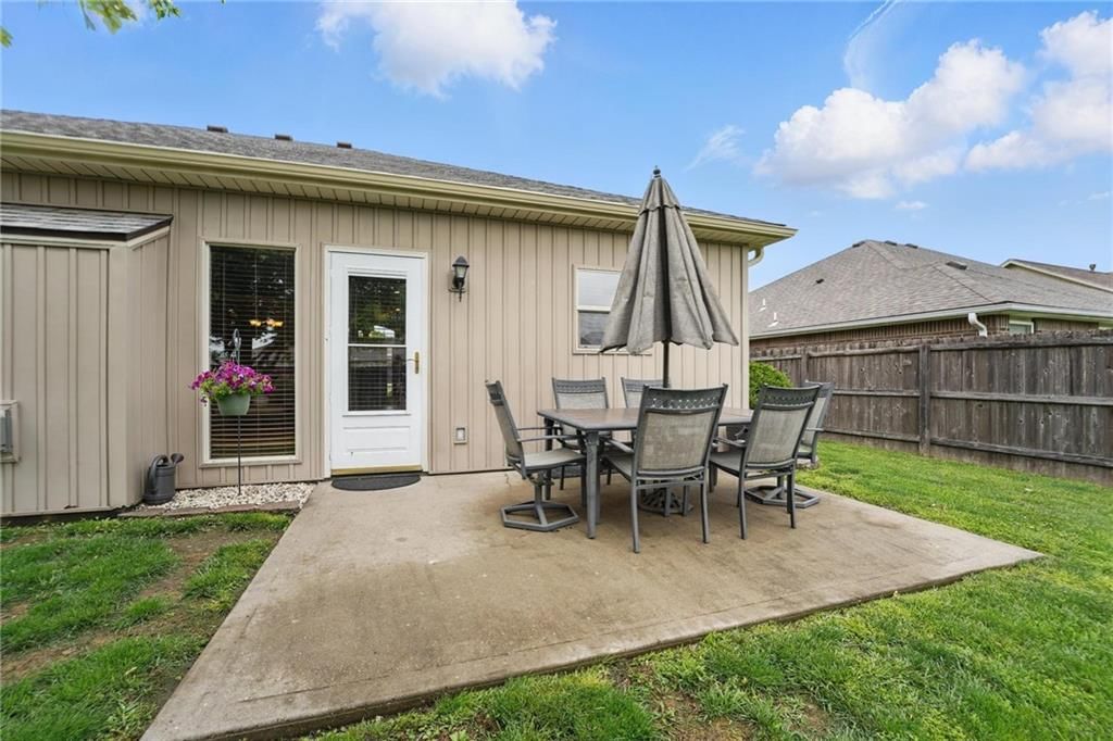 113 NW Michael Drive — photo 35