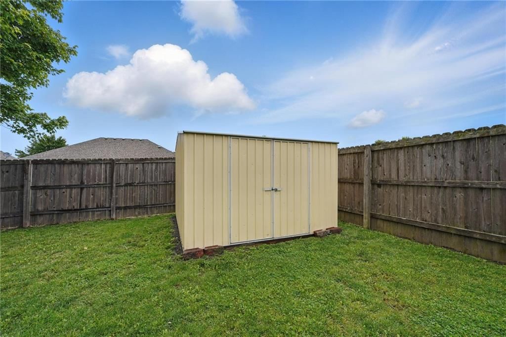 113 NW Michael Drive — photo 36