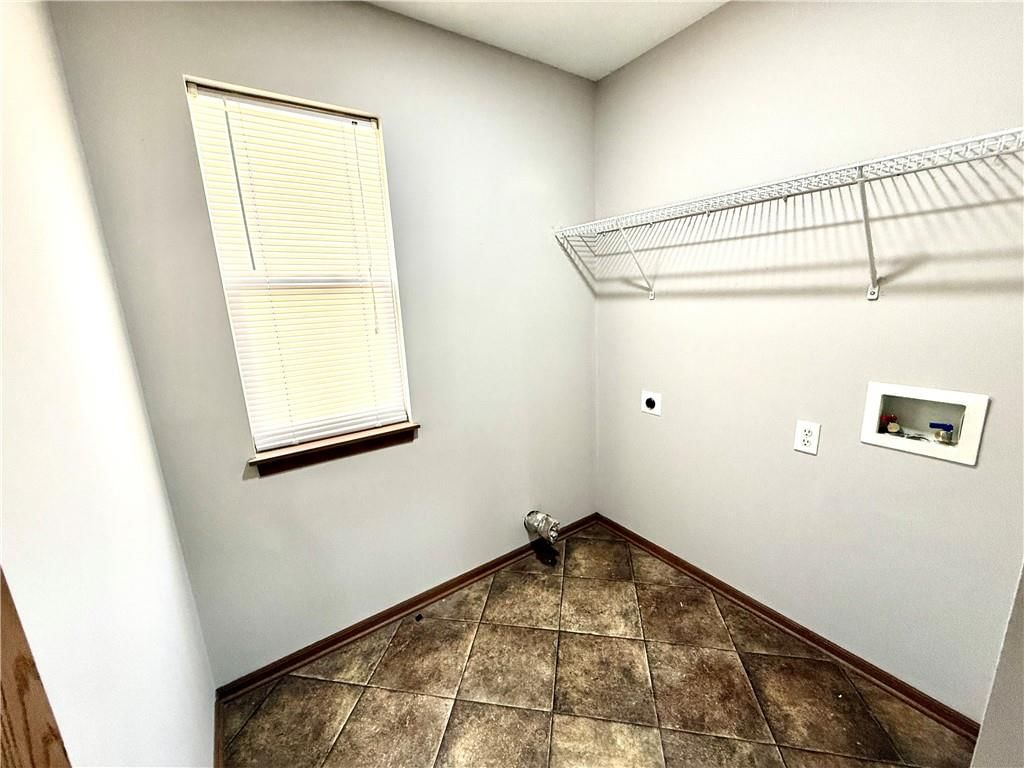 11909 E 85th Street — photo 15