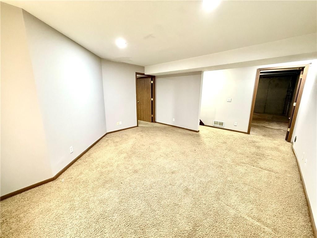 11909 E 85th Street — photo 28