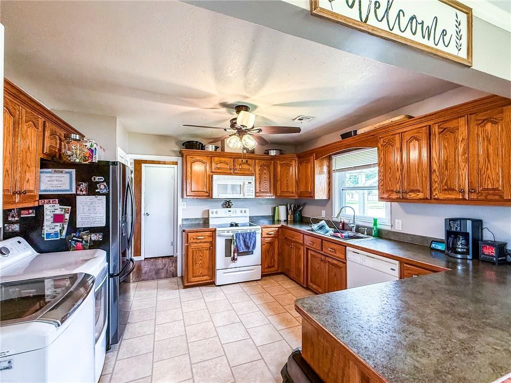 706 E Centennial Drive — photo 6