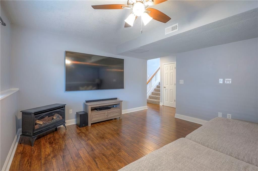 23600 W 59th Street — photo 36