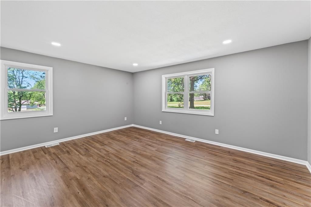 2081 Willow Lane — photo 16