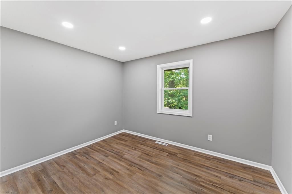 2081 Willow Lane — photo 27