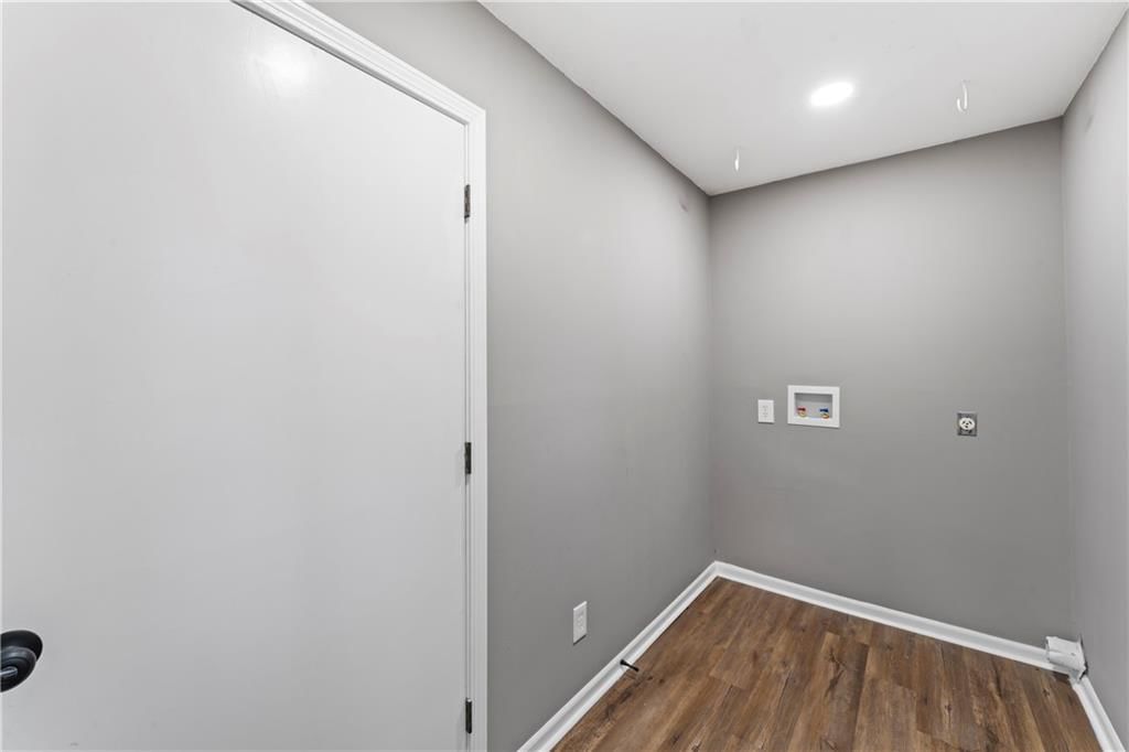 2081 Willow Lane — photo 30