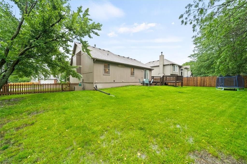 6402 Aminda Street — photo 24