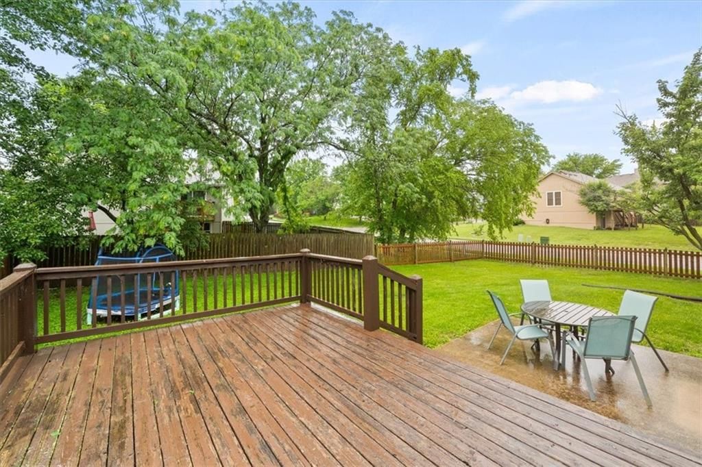 6402 Aminda Street — photo 27