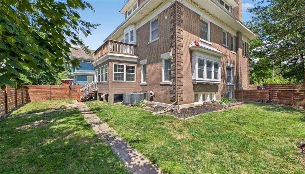 3542 Tracy Avenue — photo 35