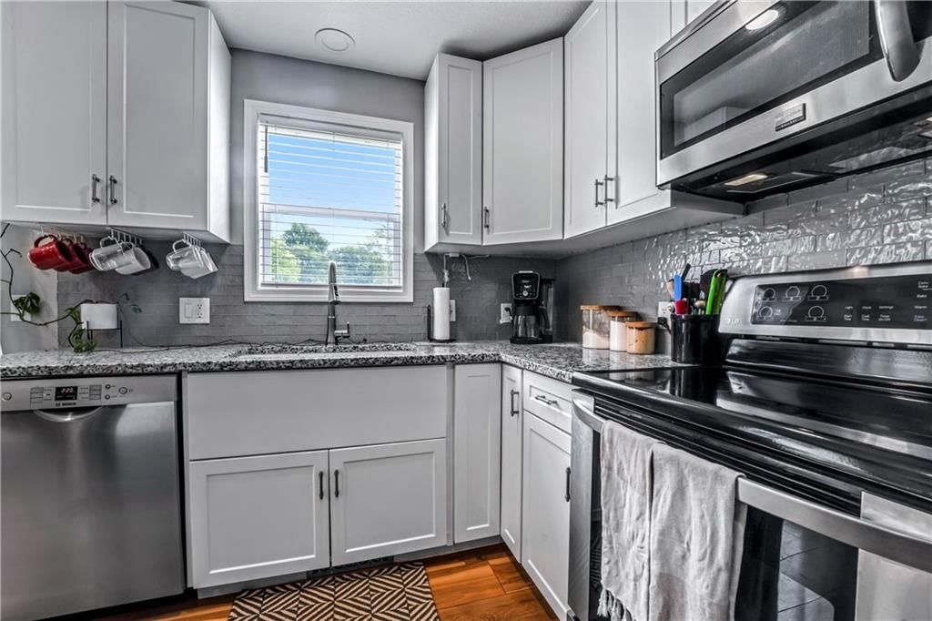 7041 Garnett Street — photo 4