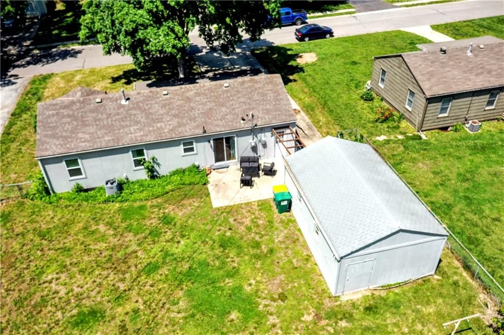 7041 Garnett Street — photo 11