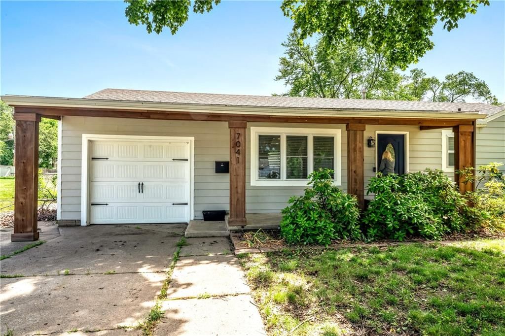 7041 Garnett Street — photo 20